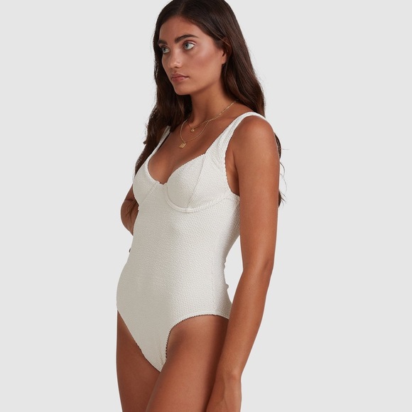 🔥🔥BILLABONG - SUMMER HIGH UNDERWIRE ONE PIECE🔥 - Picture 6 of 9